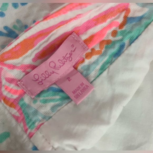 SIZE 2, Lilly Pulitzer Crab Skort - Picture 3 of 3